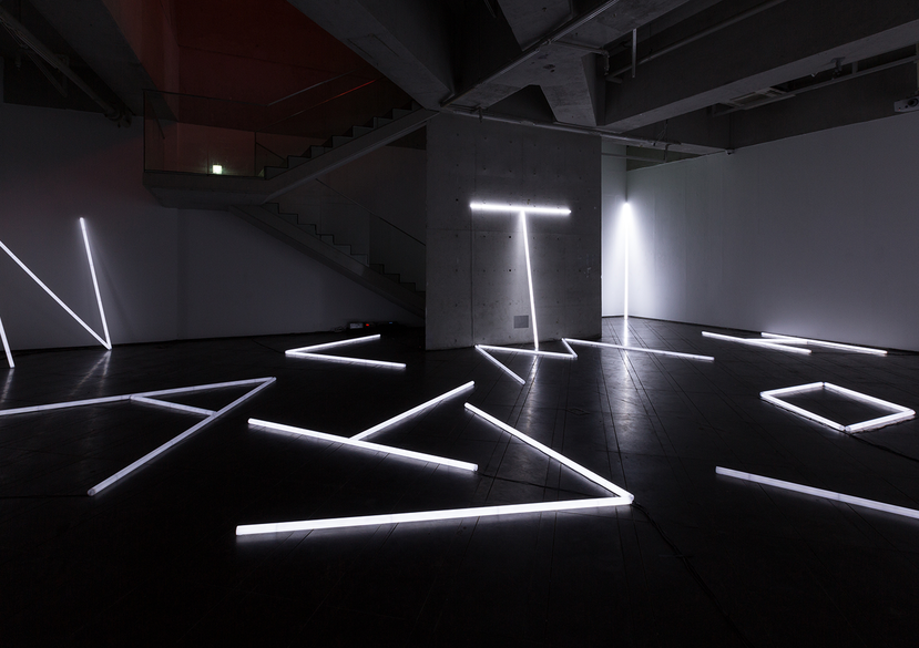 1. A Neverland of Fragments; A Place of Wordless Things and Thingless Words_LED light & Sound_2016 (1)