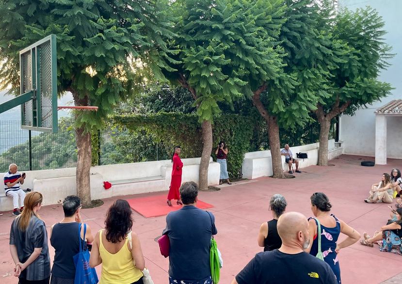 Yinka Esi Graves, Bemeja Takes a Break, performance, Rumour of a Rift, Pueblo Museo, Genalguacil, 2025.