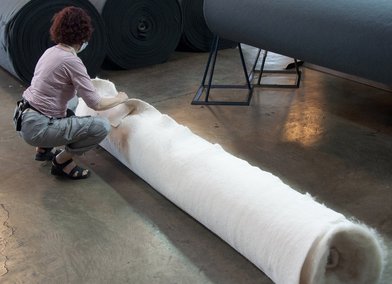 Carmen with non-woven mesh