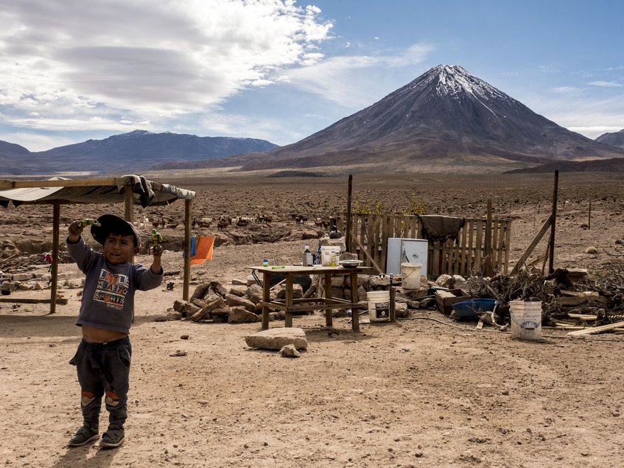 Desierto Atacama, Near San Pedro de Atacama. Georgia White, 2019.