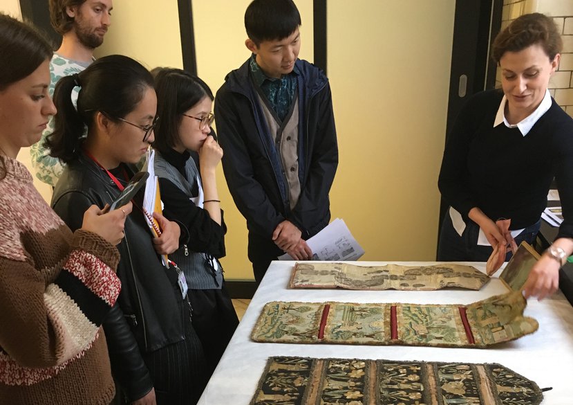 Artefact close inspection session, V&A Museum
