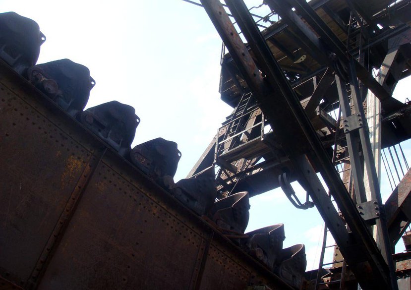 CONTRIVED DERELICTION Goldstream Dredge No. 8