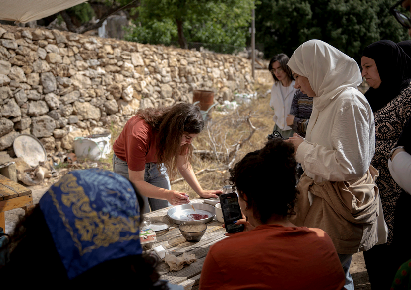A dyeing and inkmaking workshop with Al-Wah’at Collective at Sakiya in Palestine.