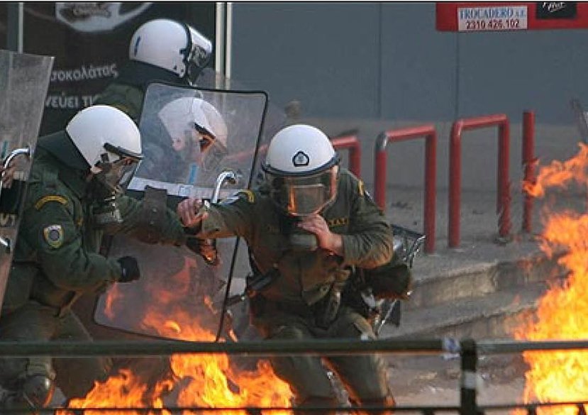 Material, user intervention and behavioural design with d3o for riot police