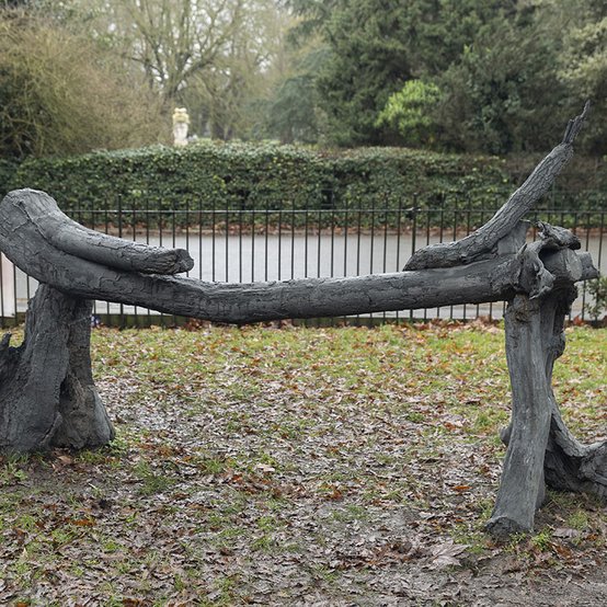 Apparition sculpture by Samuel Domínguez