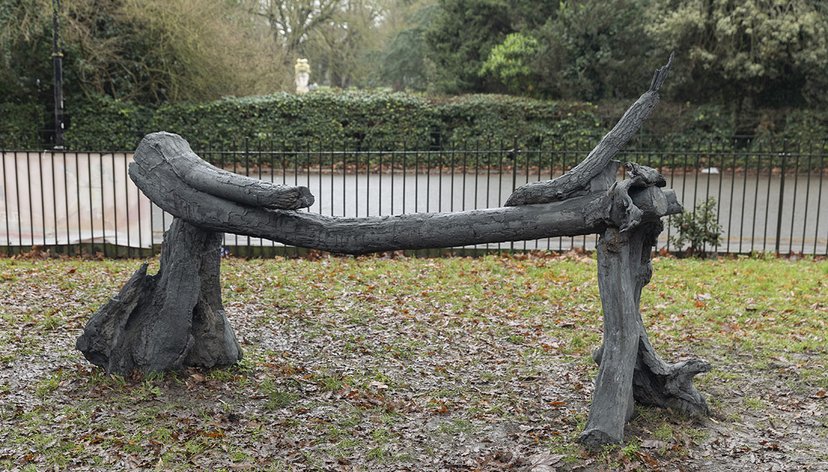 Apparition sculpture by Samuel Domínguez