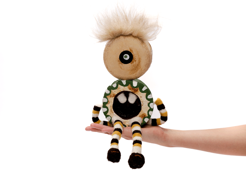 25 x 17 cm, Needle felted wool and natural paint on mycelium