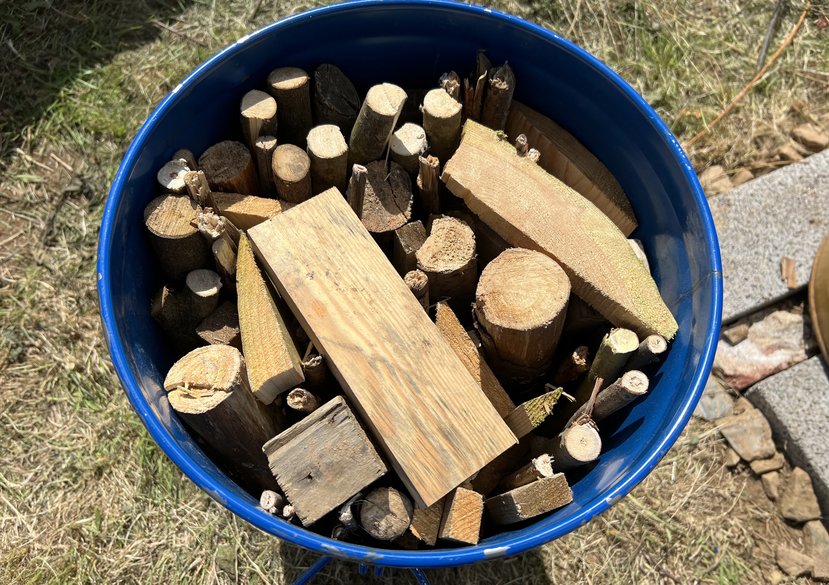 Retort packed for firing