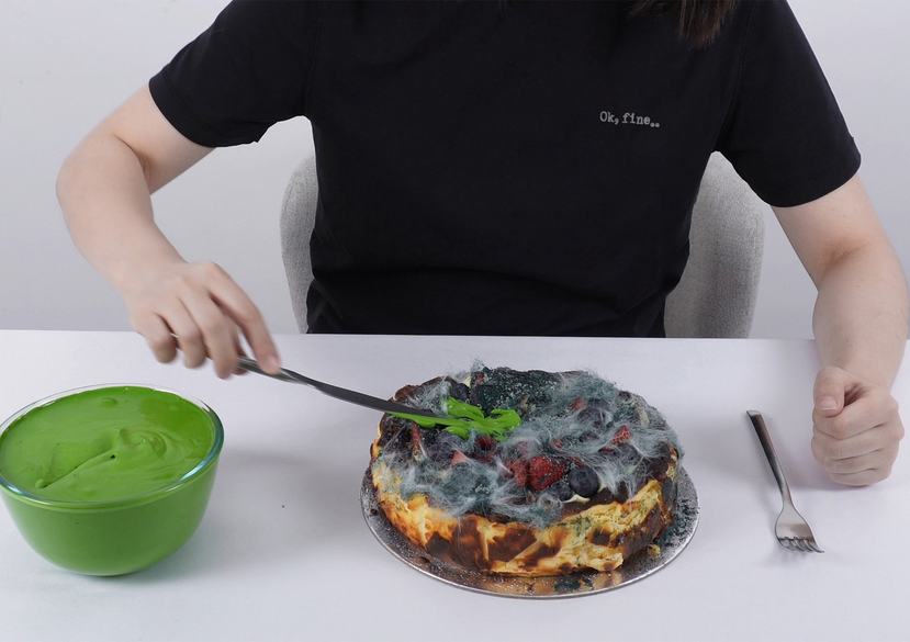 Matcha cream, the colour of a green screen, smooths mould into a system-readable surface.