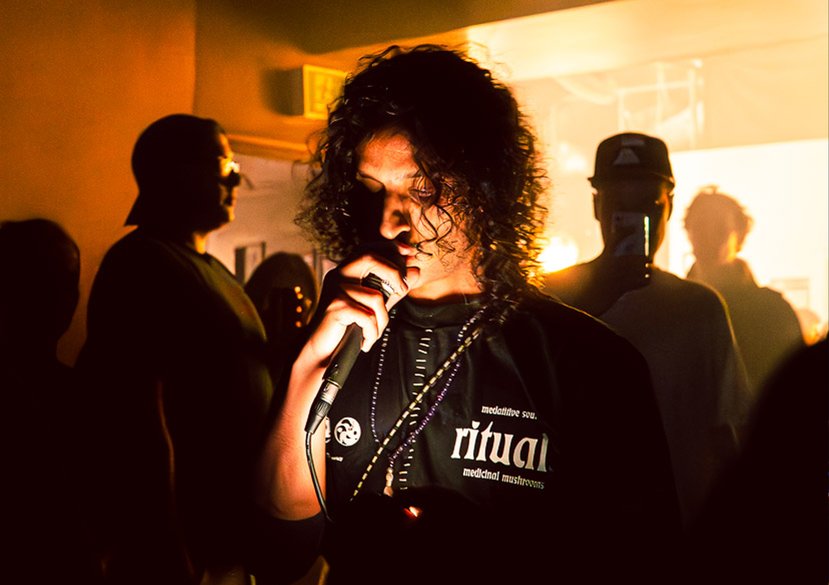 zish_playing_at_white_noise